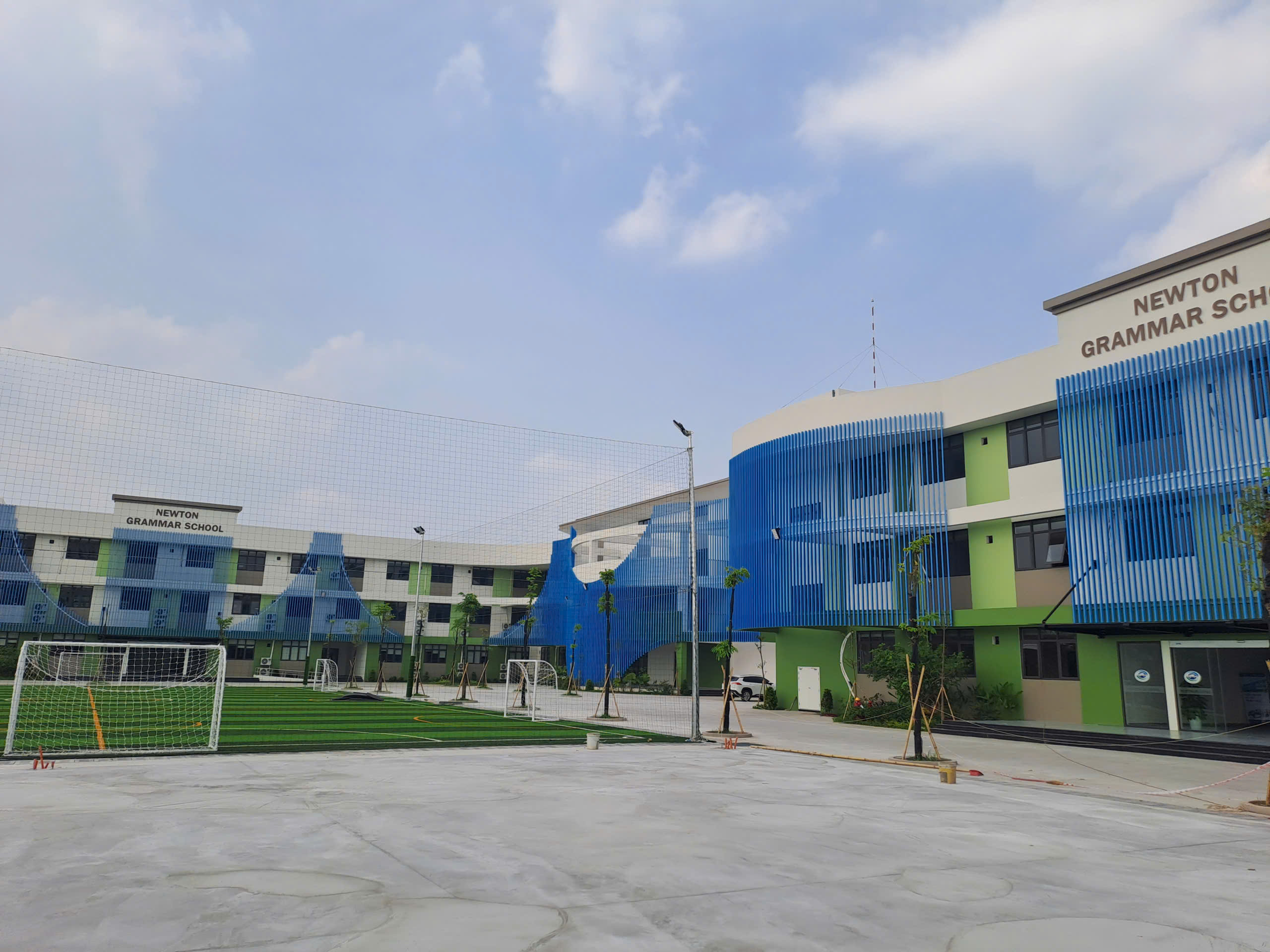 Dự án sơn tại trường liên cấp quốc tế Newton Gramma School tại Tuệ Tĩnh Hải Dương