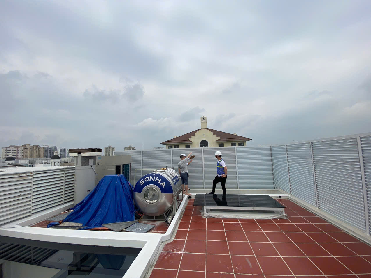 [Hà Nội – Gói 12 kwh]- Sontana khảo sát, lắp đặt gói điện mặt trời 12 kwh tại Long Biên, Hà Nội